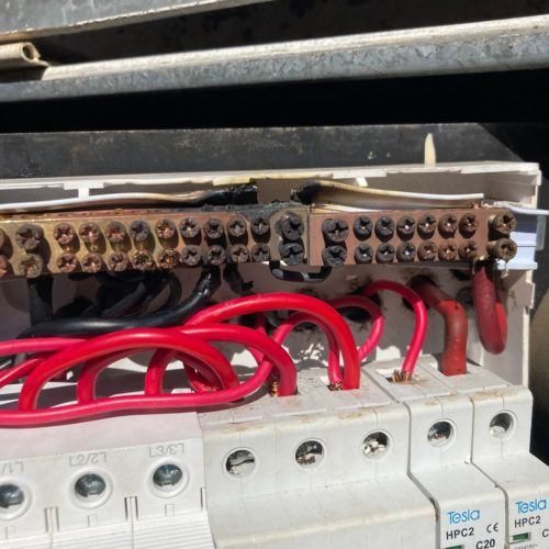 Bad-Wiring-5-pkx9evntdazkmchnghvgvo3nvzxu50shcx2if4f24o-1.jpg