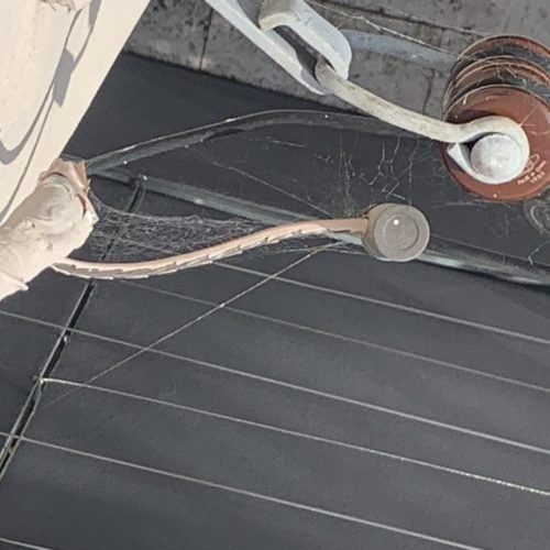 main-outdoor-electrical-hazard-Naked-mains-pl9j2vflzevpimv1nutovv0gy8w7uznwekwcx3c7m0.jpg